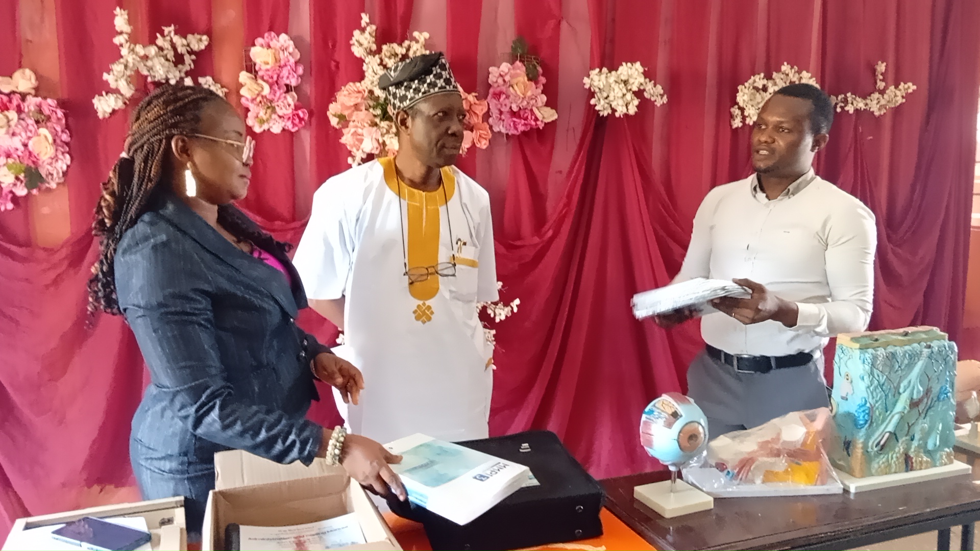 Alhaji Monsur Ayoade Ejide Donates Modern Equipment to LAUTECH Psychology Laboratory