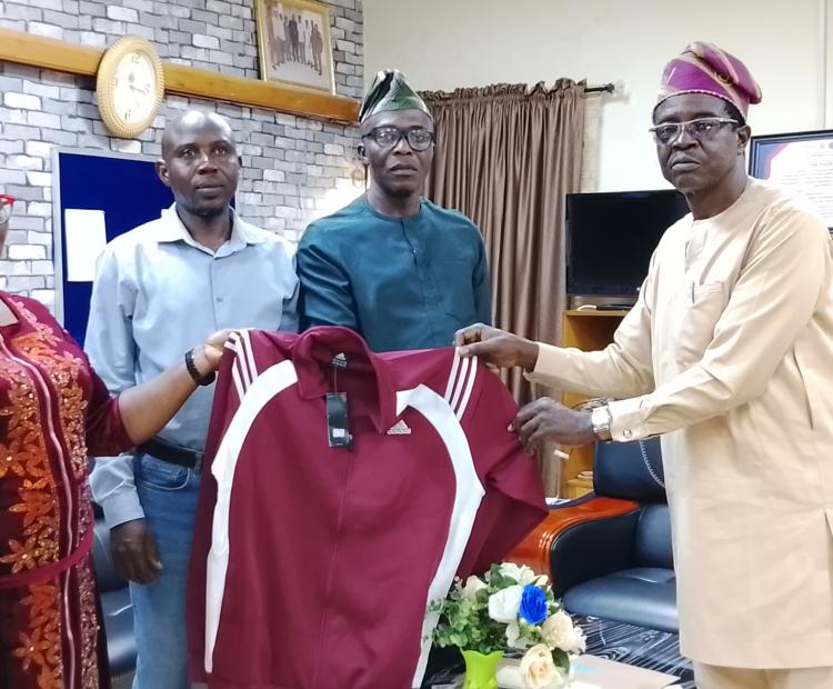 Senator presents tracksuits to LAUTECH ahead of NUGA